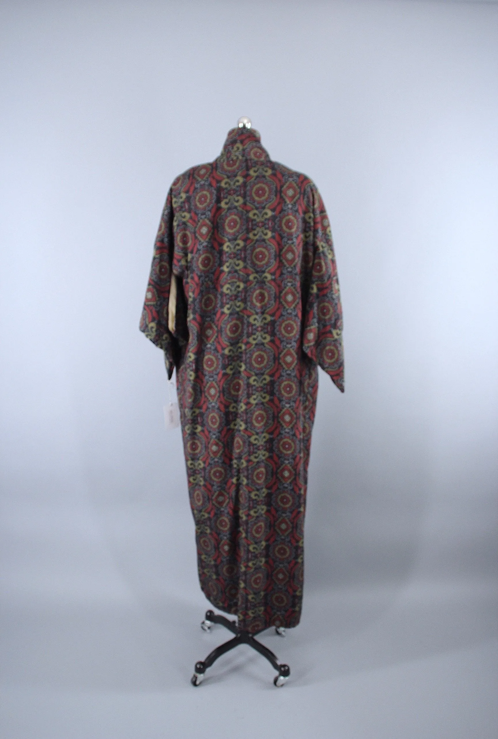 1950s Vintage Kimono Robe / Black Ikat Baroque Print