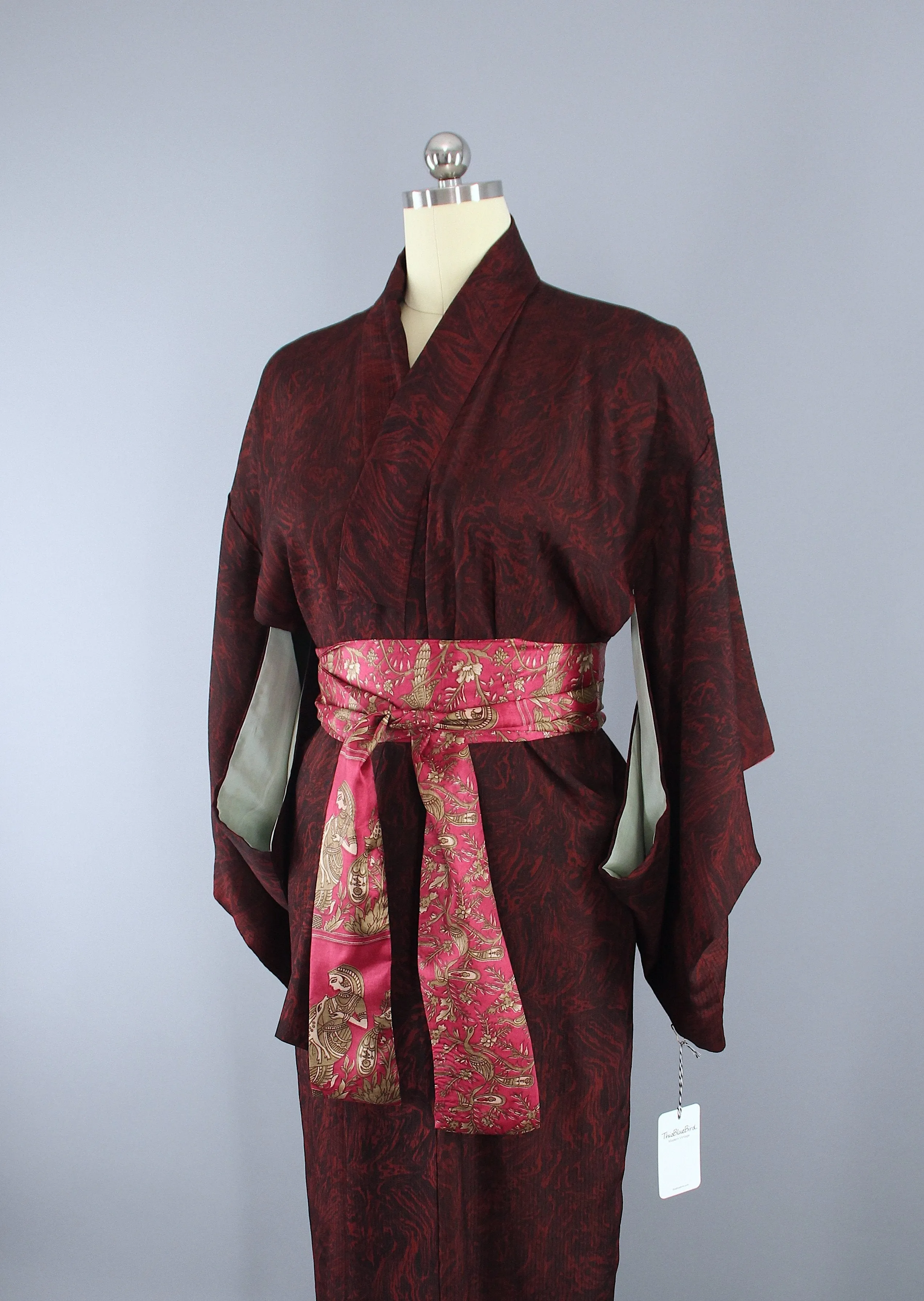 1950s Vintage Silk Kimono Robe / Black & Red Marble