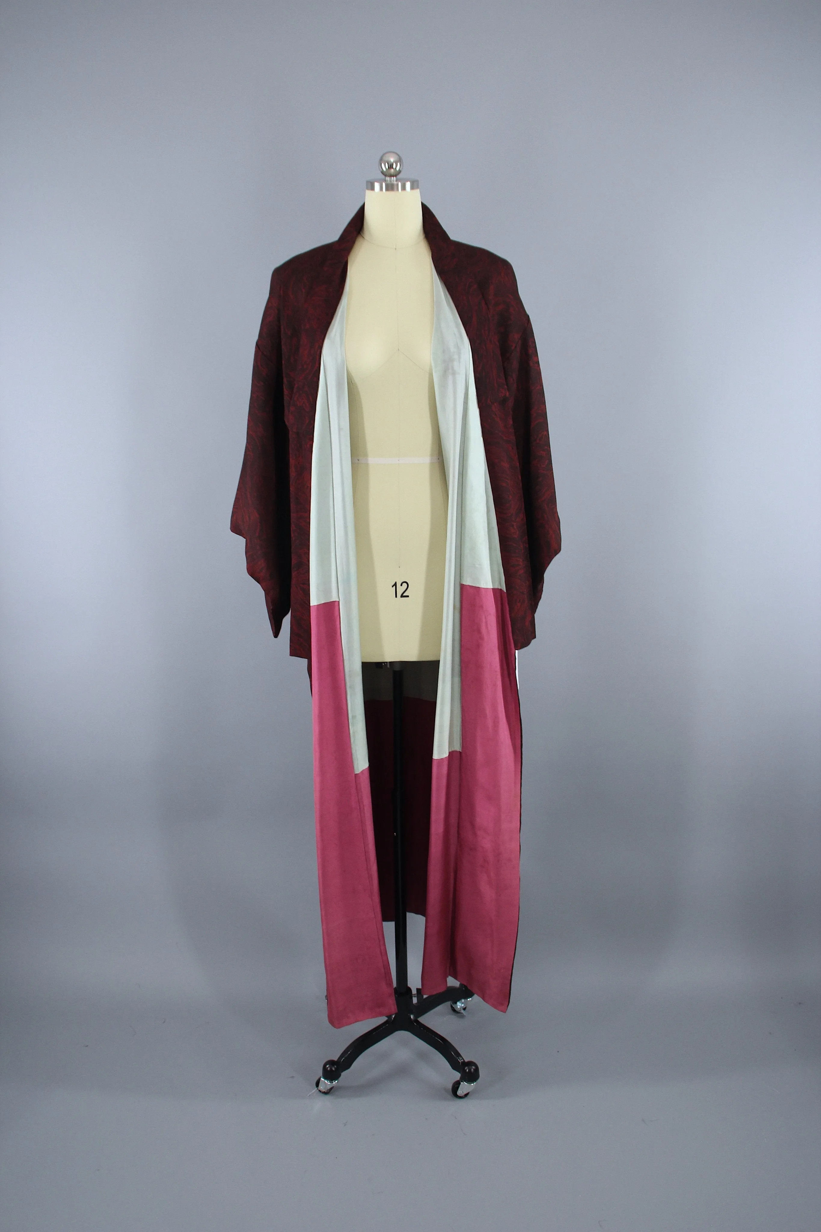 1950s Vintage Silk Kimono Robe / Black & Red Marble