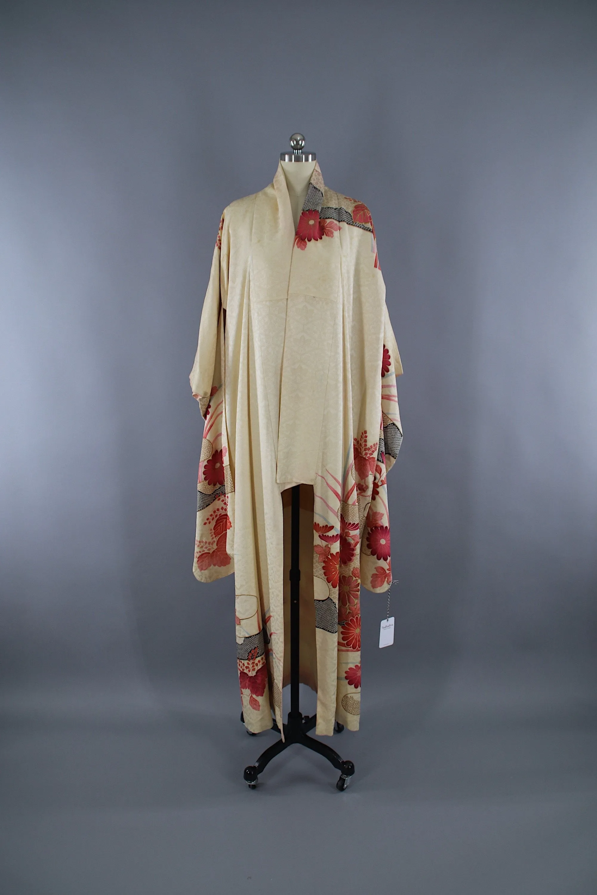 1960s Vintage Silk Kimono Robe / Ivory Pink Floral Furisode