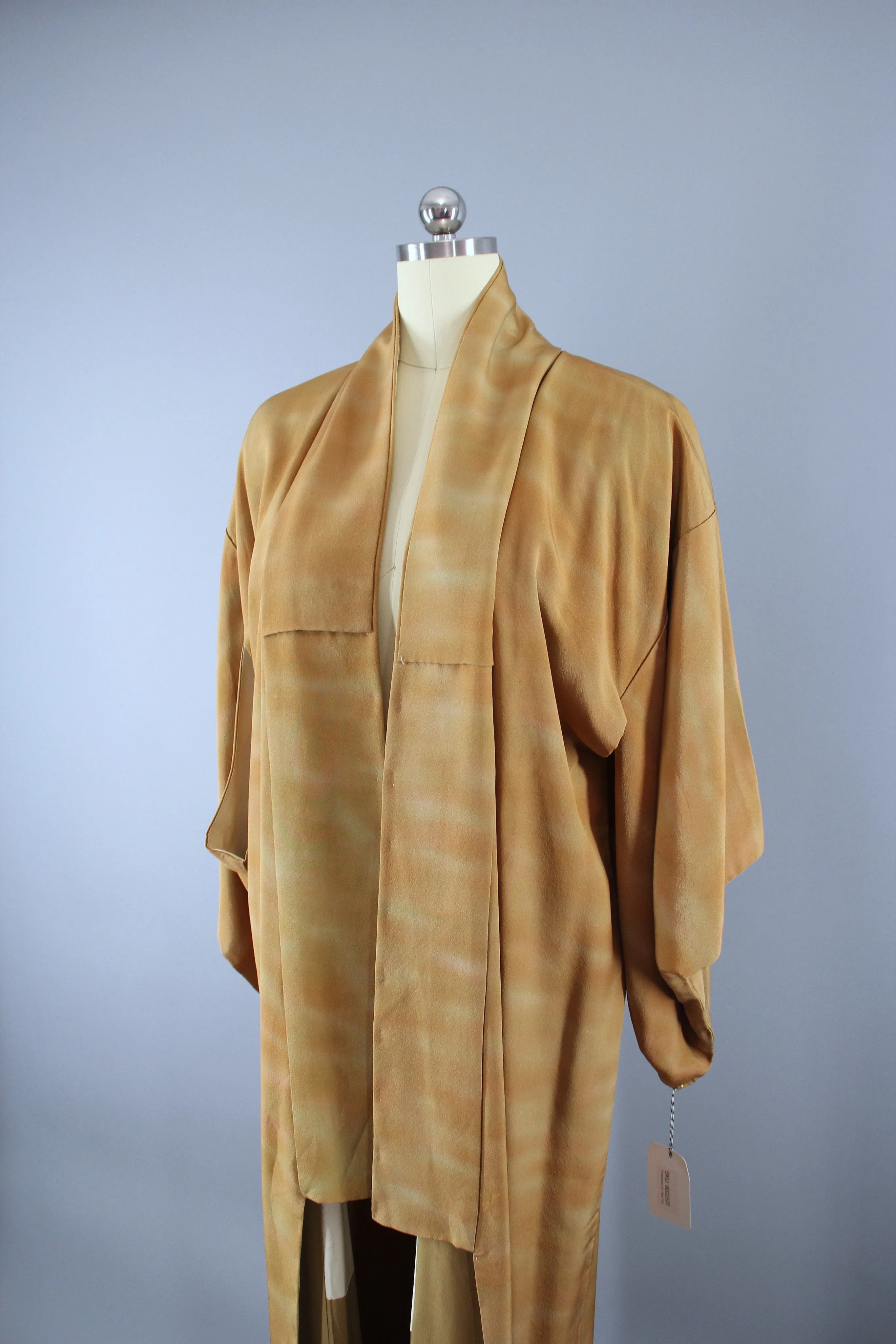 1970s Vintage Silk Kimono Robe / Light Brown Ombre
