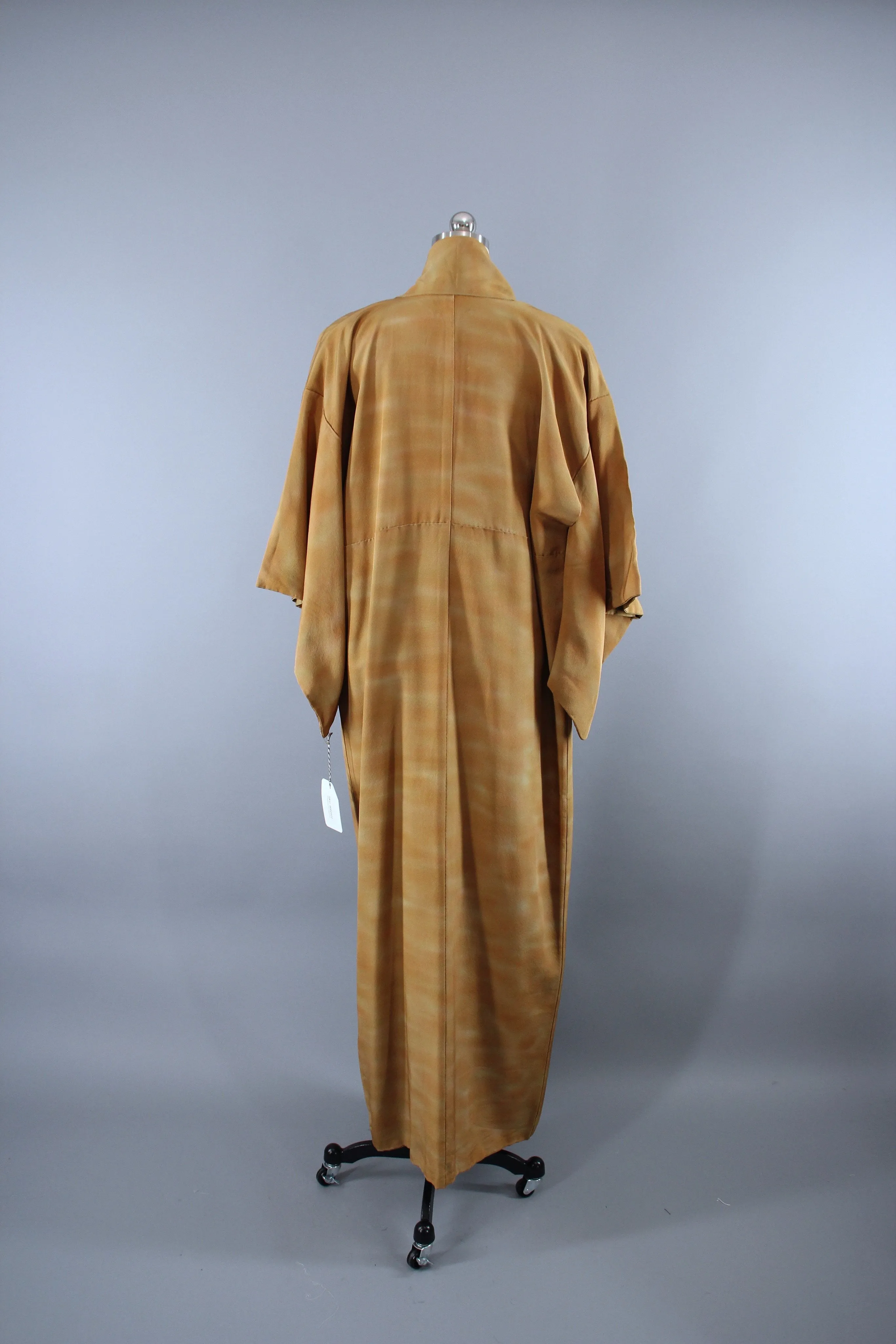 1970s Vintage Silk Kimono Robe / Light Brown Ombre