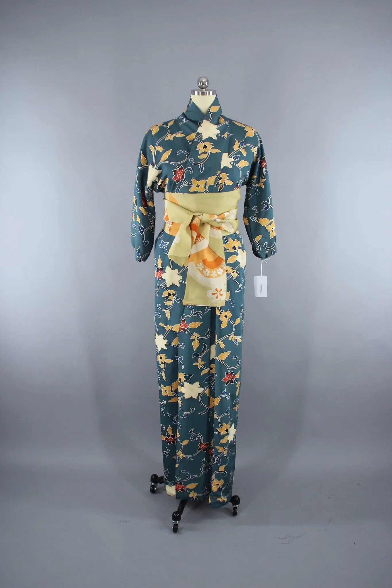 1970s Vintage Silk Kimono Robe with Teal Blue Floral Print