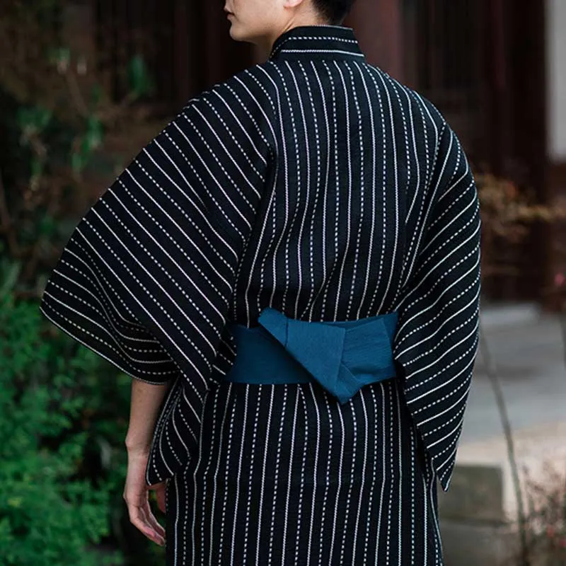 Black Kimono Cosplay