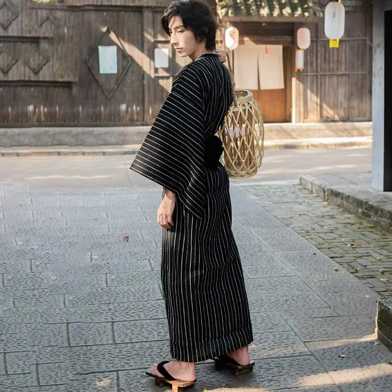 Black Kimono Cosplay
