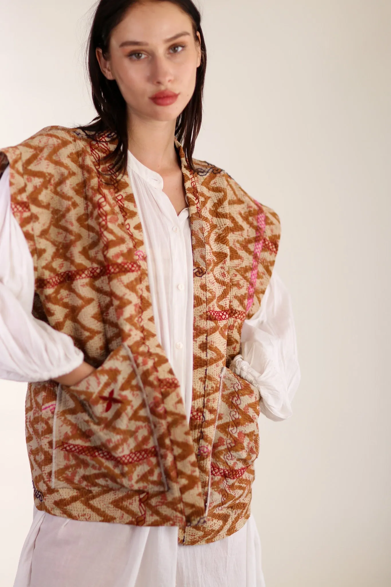 KANTHA COTTON VEST WISUSA