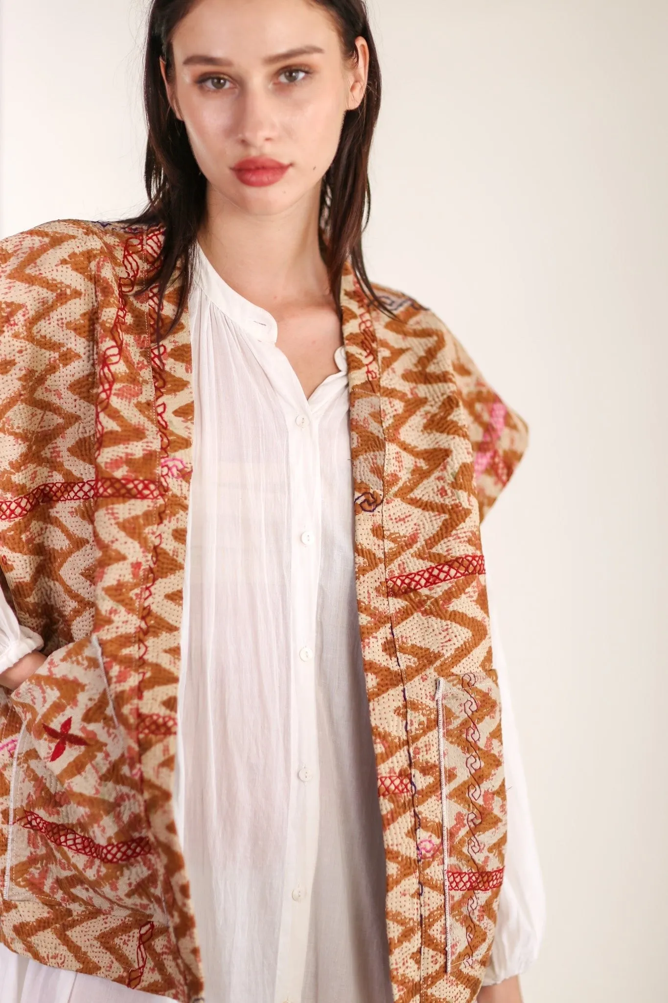 KANTHA COTTON VEST WISUSA