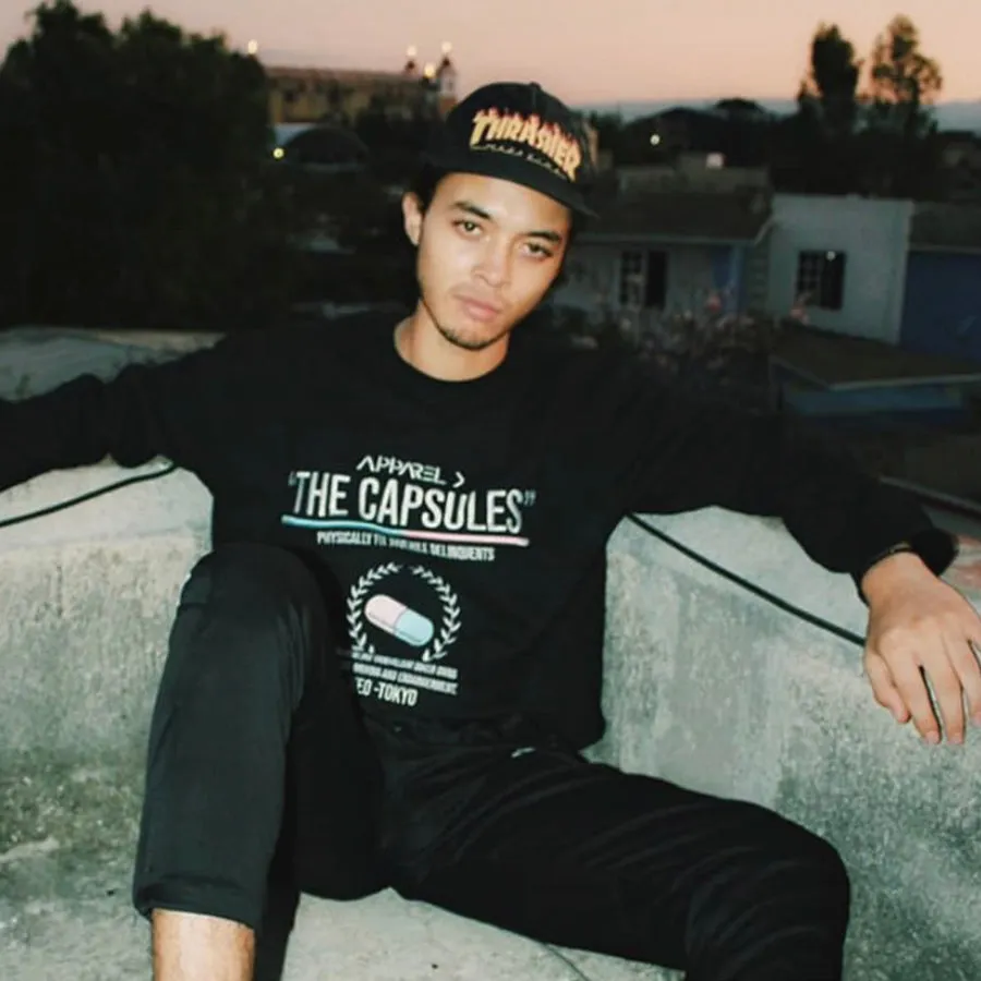 "THE CAPSULES" PULLOVER BLACK