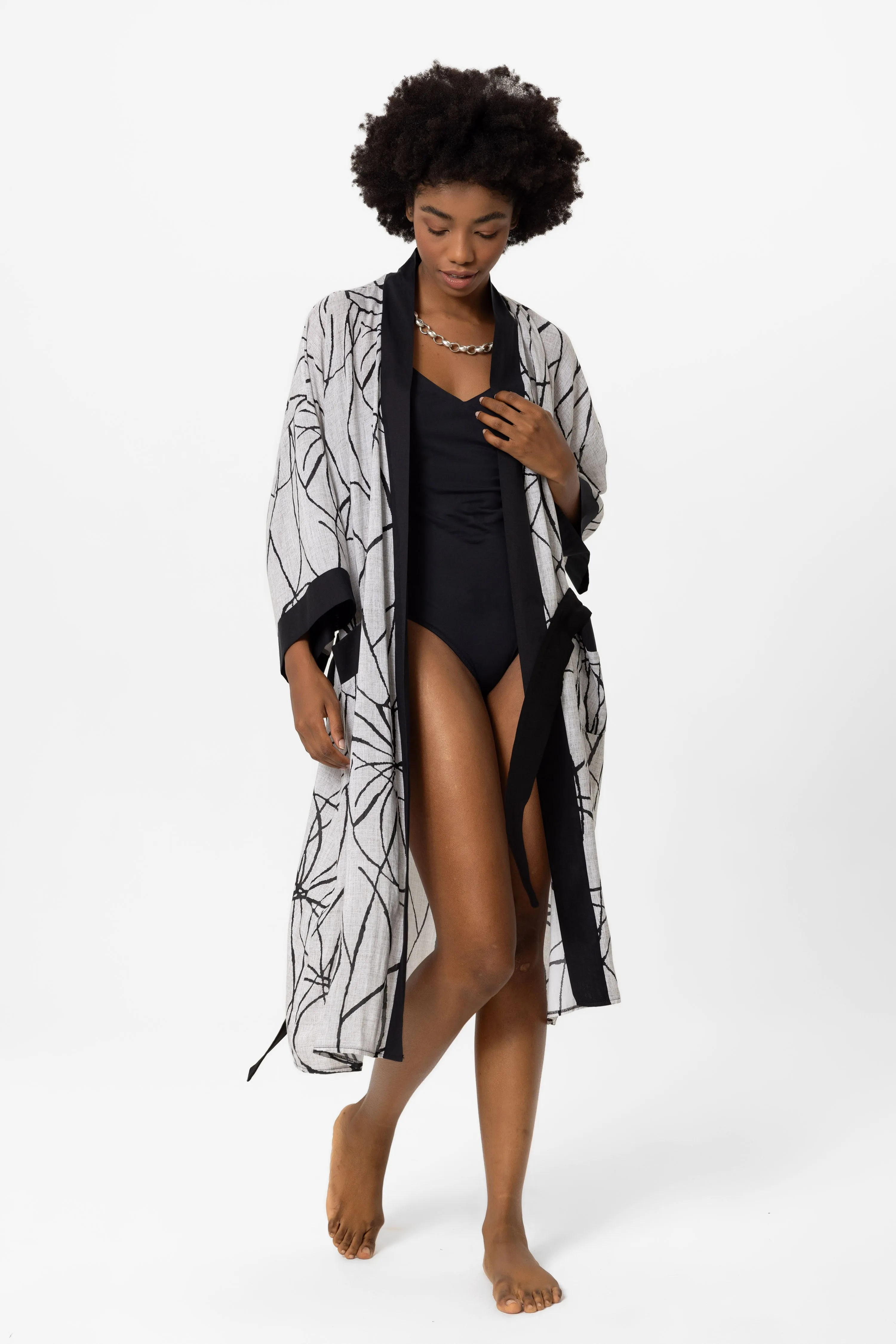 Siyah, bej iri desenli Elissa Kimono