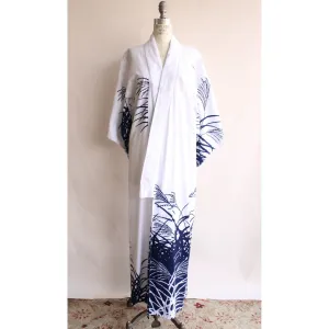 Vintage 1980s 1990s Kimono / White and Blue Cotton Kimono Robe